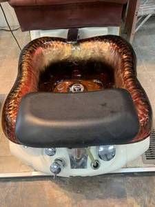 lot 1 image: La Fleur Pedicure & Massage Spa Chair $2625 Retail
