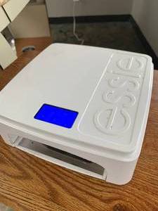 lot 70 image: Essie Professional UV Gel Nail Lamp