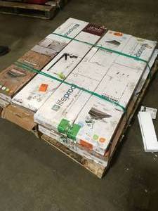 MIXED LOT OF LIFEPROOF & HOME DECOR COLLECTION FLOORING SEE PICS