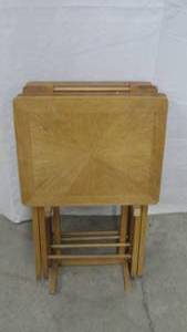 4 Serving Trays With Rack