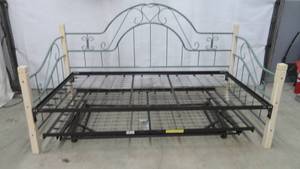 Twin Day Bed With Lower Rollout