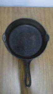 Griswold Cast Iron Skillet No.6