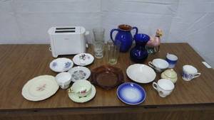 Lot of Glassware
