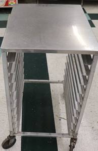 lot 3 image: Aluminum Rack for Baking Pans