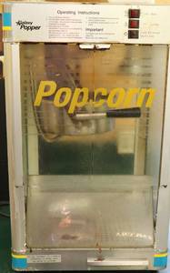 lot 28 image: Popcorn Machine