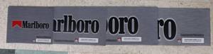 lot 100 image: Set of Marlboro Signs