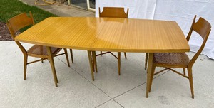 lot 2 image: Fabulous Mid Century Modern Paul McCobb Dining Table & 4 Chairs