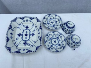 lot 24 image: 5 Piece Royal Copenhagen Denmark Items