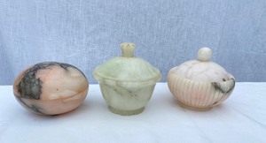 lot 25 image: Three- Piece Italian Alabaster Vanity Containers