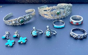 lot 66 image: Lot Vintage Silver & Sterling Silver Turquoise Jewelry