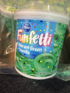 7- 15.6 oz Pillbury Vibrant Green V...