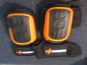 ThunderBolt Platinum Pro Knee Pads ...