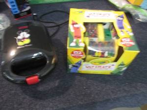 Crayola Ultimate Crayon Collection,...