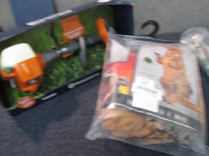 Toy Trimmer, Jurassic World Costume...
