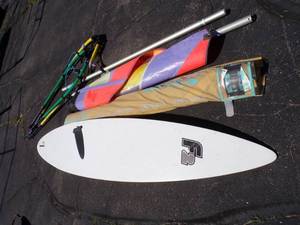 lot 25 image: F2 Sputnik Windsurfer