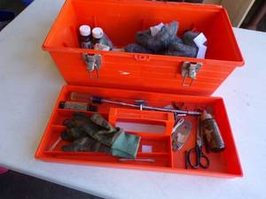 lot 109 image: Tool box with Tools