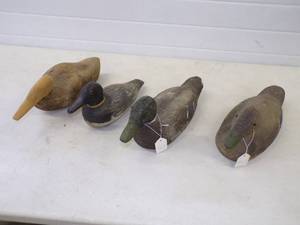 lot 114 image: 5 Vintage Duck Decoys