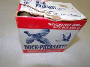 lot 145 image: Winchester 12 Gauge 4 Shot Shotshells