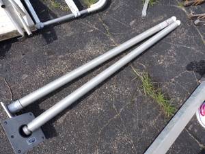 lot 71 image: Pair of Ski Posts