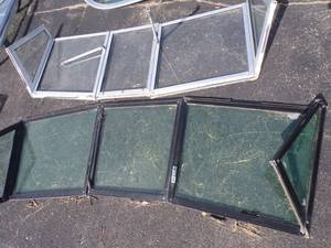 lot 75 image: 2 Boat Windshield Sets