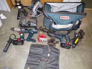 lot 176 image: Bosch 18 Volt tools with Jacks
