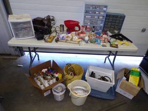 lot 186 image: Hardware Bins, Hardware, House Cleaner and lots more