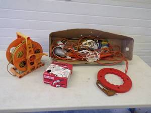 lot 192 image: Trouble lights and extension cords