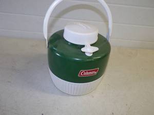 lot 200 image: Vintage Coleman Water Cooler