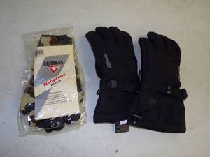 lot 205 image: 2 pair of XL Gloves