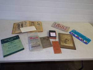 lot 210 image: Nash 1946 Owners Manual, Vintage license Plate and other vintage items