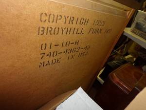 lot 213 image: 6 Drawer Dresser