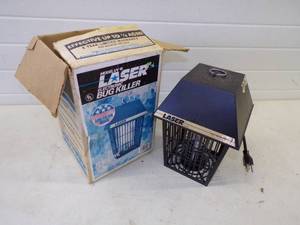 lot 221 image: Electronic Bug  Killer