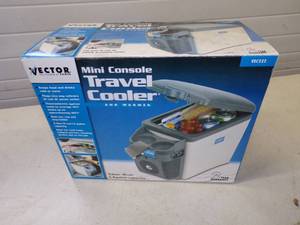 lot 223 image: Mini Travel Cooler 12V