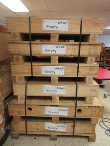 WOODEN CRATES WITH LIDS