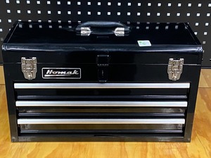lot 6 image: Homak 20 Steel Toolbox
