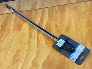 lot 52 image: Pro-Grade XL 12-Drive Flex-Handle Torque Wrench
