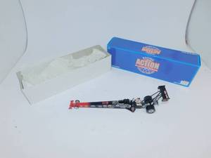 lot 12 image: Collectible Joe Amato Racing Action Platinum Series