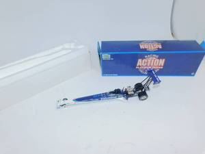 lot 14 image: Collectible Joe Amato Racing Action Platinum Series