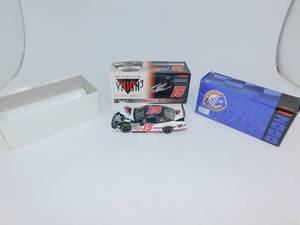 lot 26 image: Collectible Mariah Vision 3 Action Tony Stewart Stock Car #15