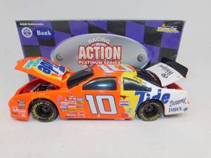 lot 61 image: Collectible Ricky Rudd Racing Action Platinum Series Bank