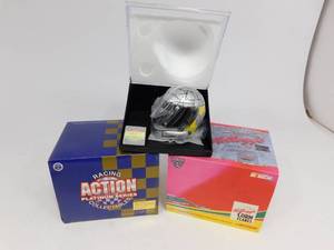lot 71 image: Collectible Tony Labonte # 5 Action Racing Platinum Series Helmet