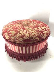 lot 21 image: Ottoman Footstool
