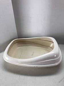 lot 35 image: Cat or Kitty Litter Box