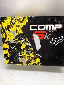 lot 42 image: Youth Racing Boots