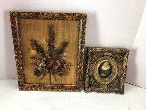 lot 69 image: Lot of 2 Vintage Pictures