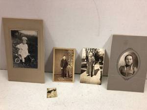 lot 70 image: Lot of Vintage Pictures