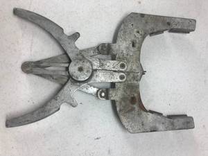 lot 107 image: Piston Ring Expander