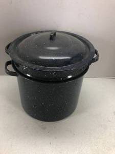 lot 128 image: Vintage Spaghetti or Steamer Pot. 3 Pc Unit. Blue speckled  Granite-Ware