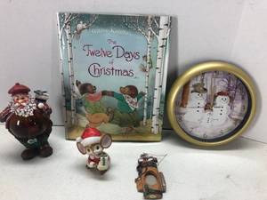 lot 158 image: Christmas Snow Globe Decor and Ornaments