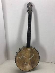 lot 170 image: Antique Banjo Original Leather Head 11 Head